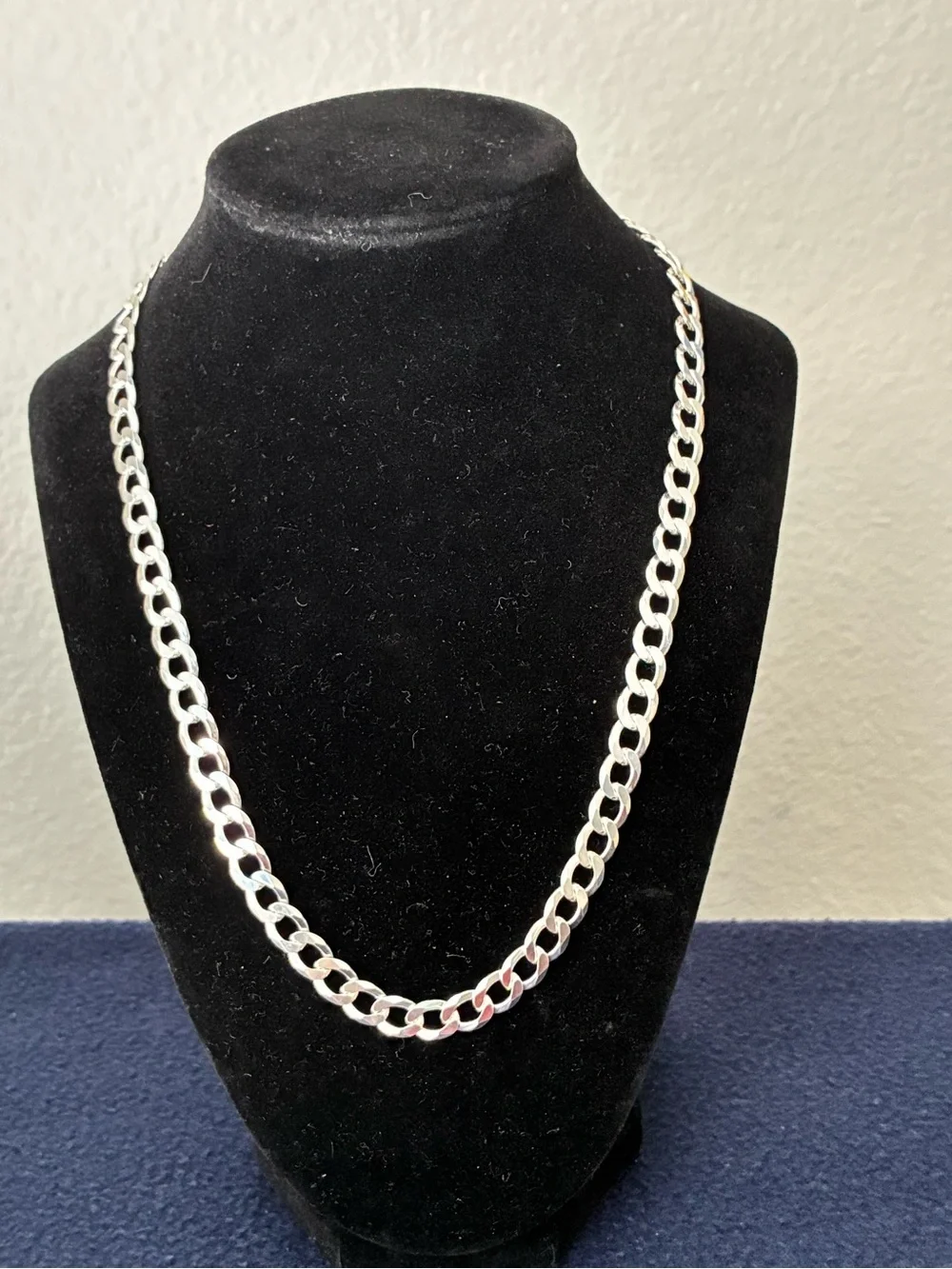 Sterling Silver 925 20” 7.7mm Chain/ Silver Tone